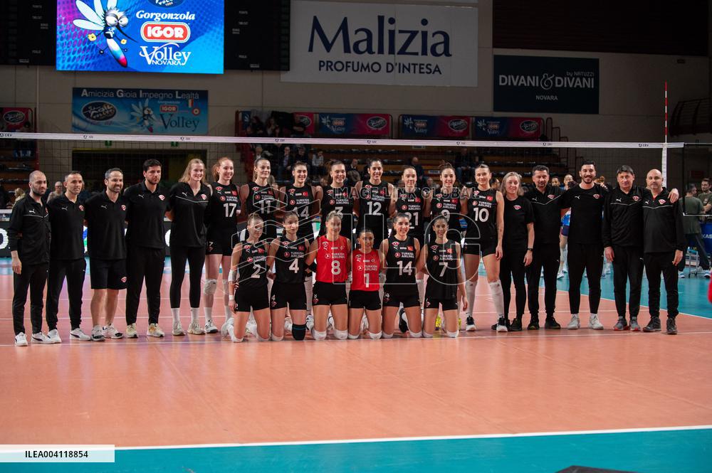 VOLLEY - CEV Cup Women - Igor Gorgonzola Novara vs  THY Istanbul