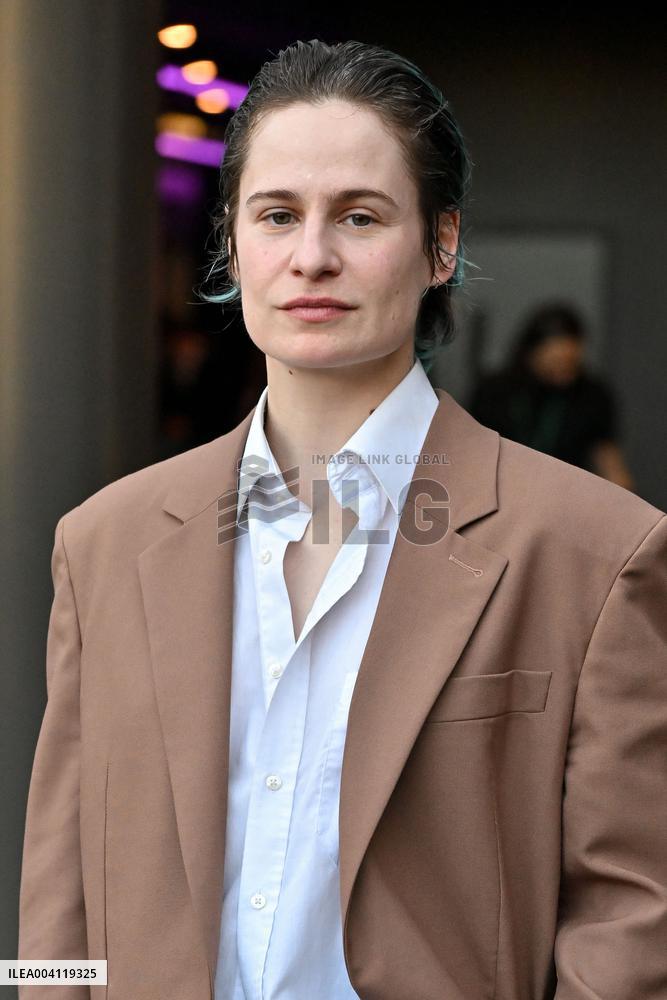 PFW Stella McCartney Outside Arrivals