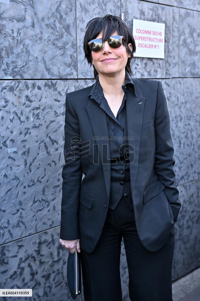 PFW Stella McCartney Outside Arrivals