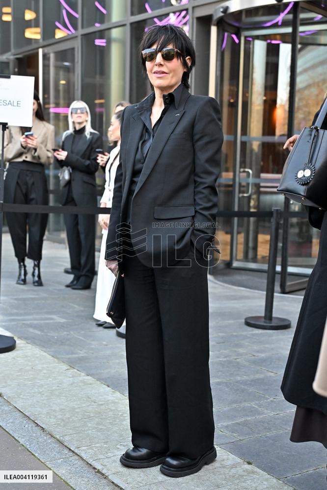 PFW Stella McCartney Outside Arrivals