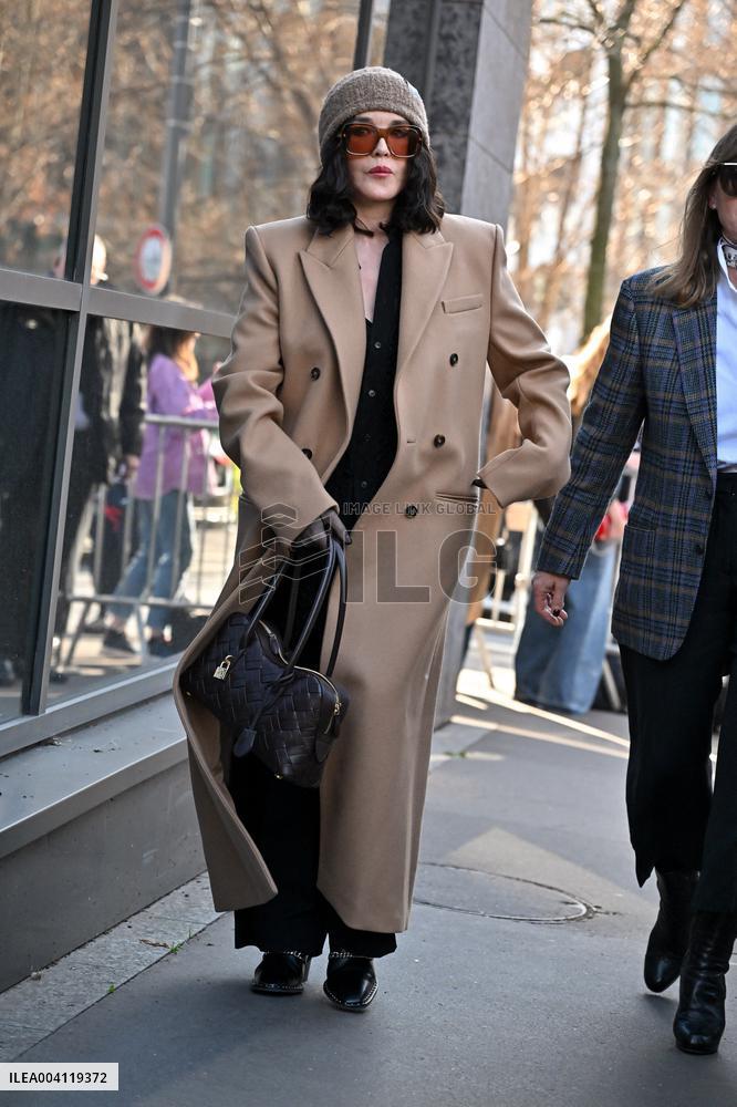 PFW Stella McCartney Outside Arrivals