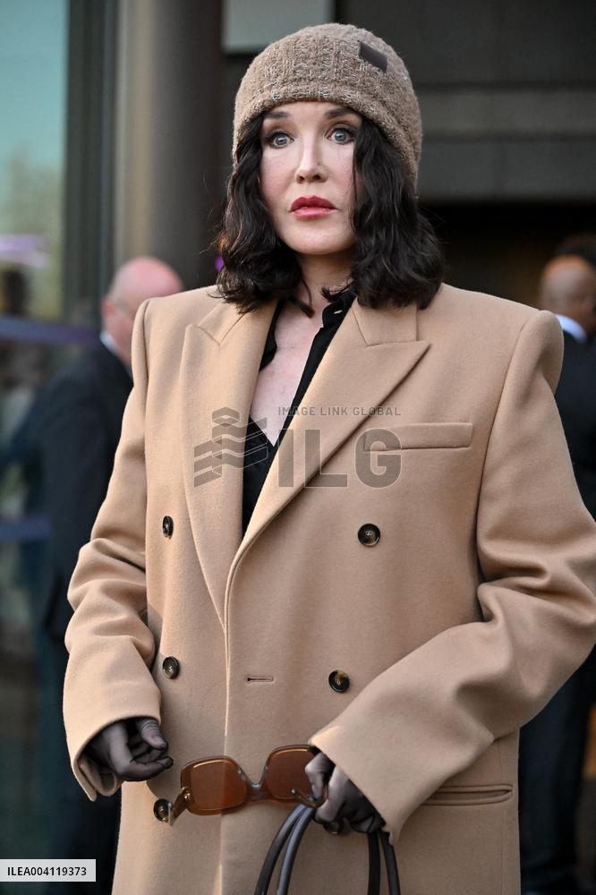 PFW Stella McCartney Outside Arrivals