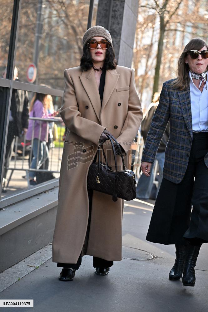 PFW Stella McCartney Outside Arrivals