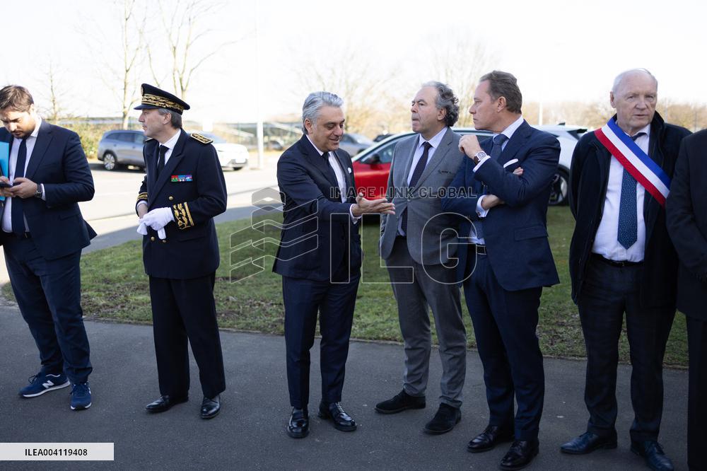 Visit of the Ampere ElectriCity Renault Manufacture site - Douai RL