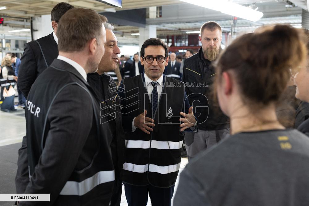 Visit of the Ampere ElectriCity Renault Manufacture site - Douai RL