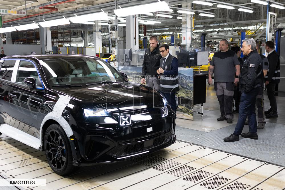 Visit of the Ampere ElectriCity Renault Manufacture site - Douai RL