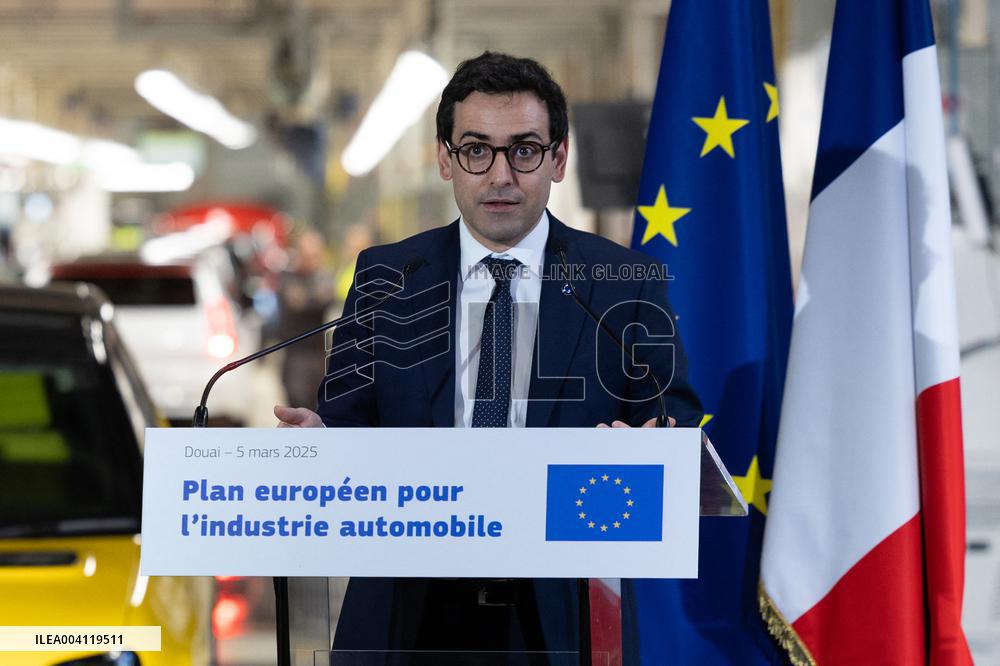 Visit of the Ampere ElectriCity Renault Manufacture site - Douai RL