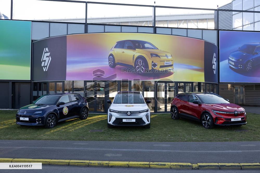 Visit of the Ampere ElectriCity Renault Manufacture site - Douai RL