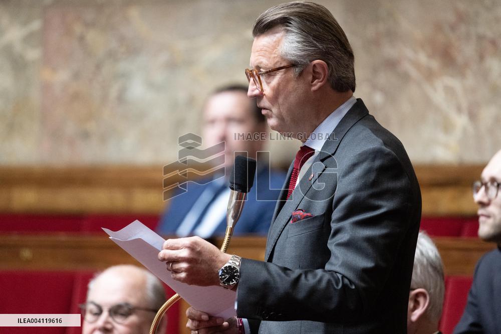 Questions to the Government - Paris