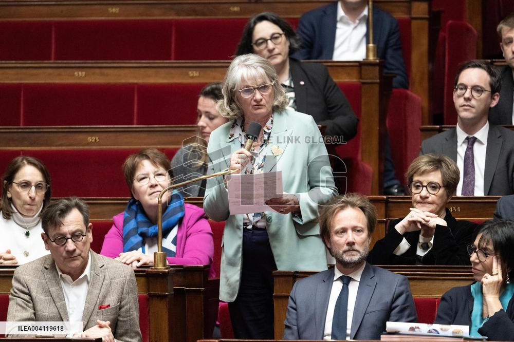 Questions to the Government - Paris