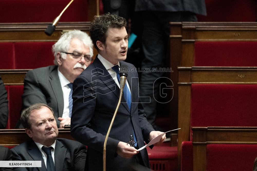 Questions to the Government - Paris