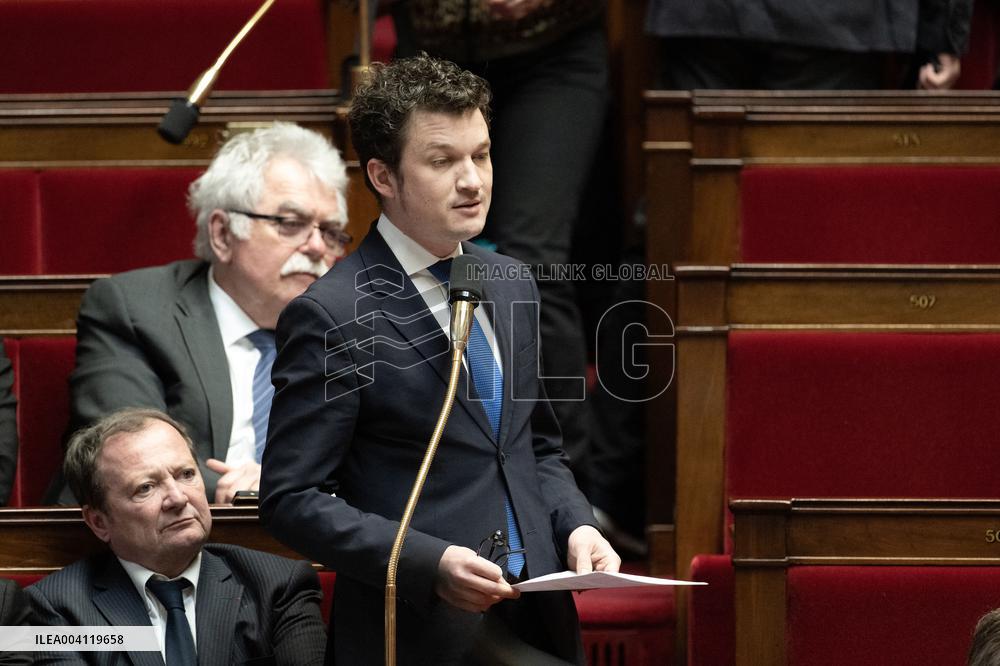 Questions to the Government - Paris