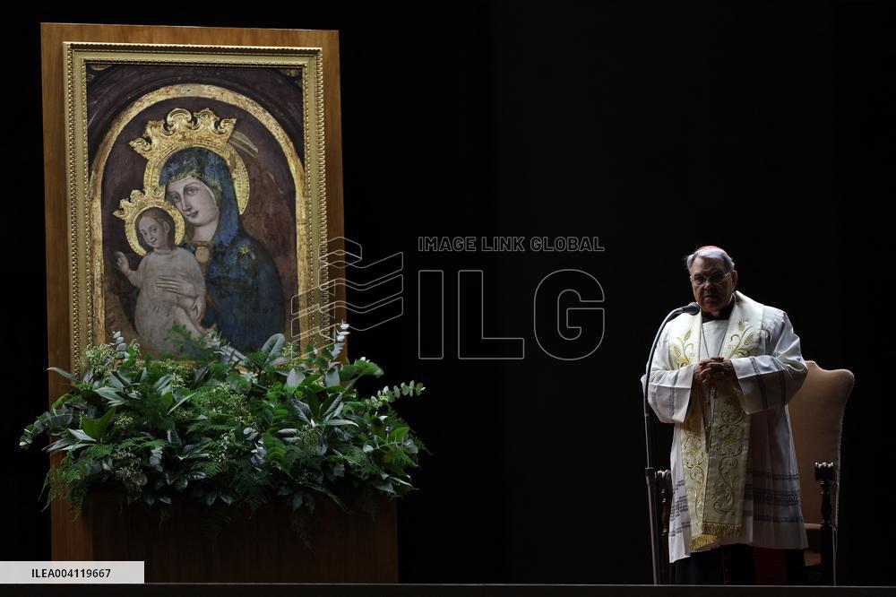 Religion: Cardinal Marcello Semeraro leads the recitation of the Holy Rosary for Pope Francis on March 05, 2025