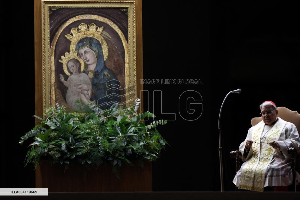 Religion: Cardinal Marcello Semeraro leads the recitation of the Holy Rosary for Pope Francis on March 05, 2025