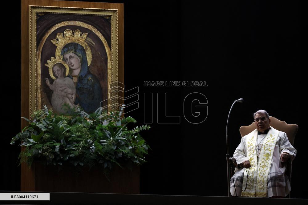 Religion: Cardinal Marcello Semeraro leads the recitation of the Holy Rosary for Pope Francis on March 05, 2025