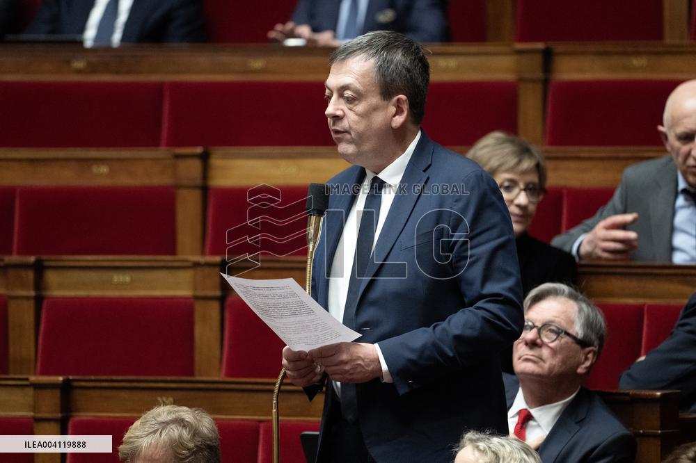 Questions to the Government - Paris