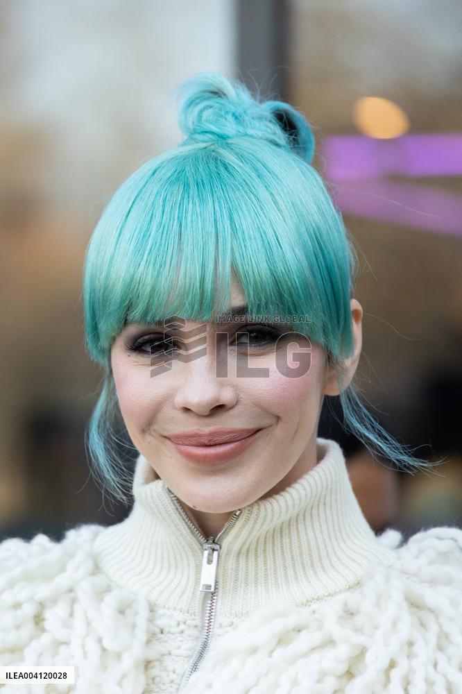 PFW - Stella McCartney PAP - Arrivals NB