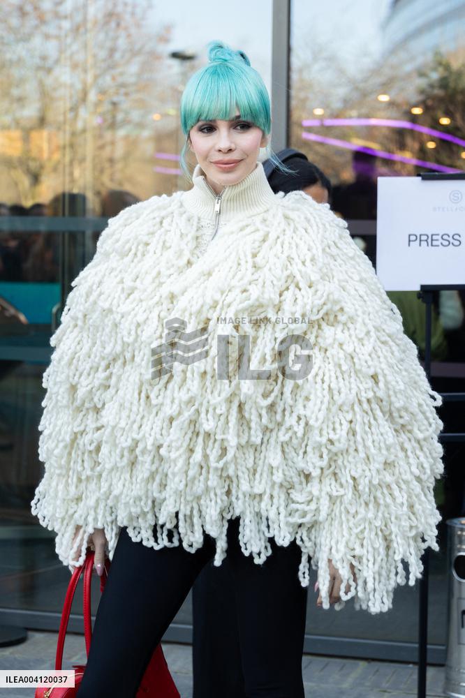 PFW - Stella McCartney PAP - Arrivals NB