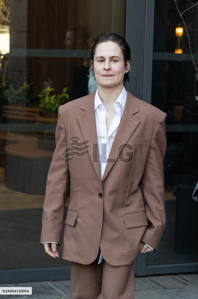 PFW - Stella McCartney PAP - Arrivals NB