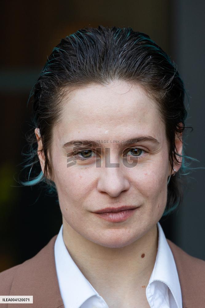 PFW - Stella McCartney PAP - Arrivals NB