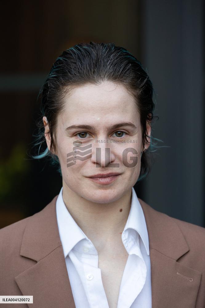 PFW - Stella McCartney PAP - Arrivals NB