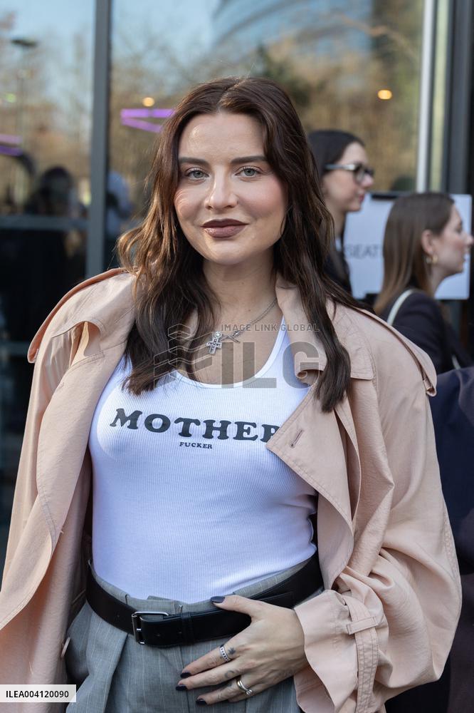 PFW - Stella McCartney PAP - Arrivals NB