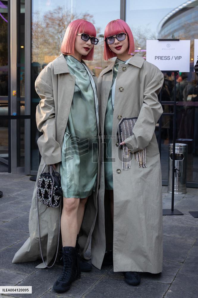 PFW - Stella McCartney PAP - Arrivals NB