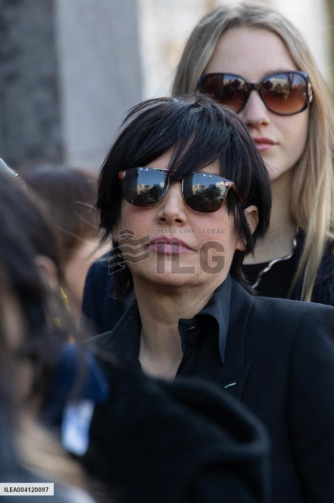 PFW - Stella McCartney PAP - Arrivals NB