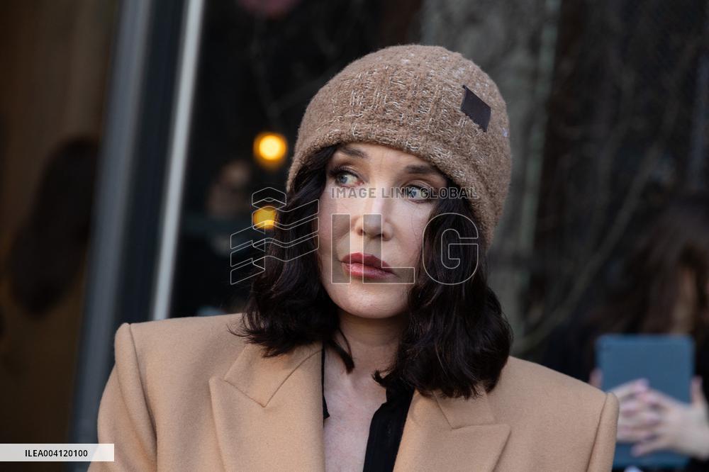 PFW - Stella McCartney PAP - Arrivals NB