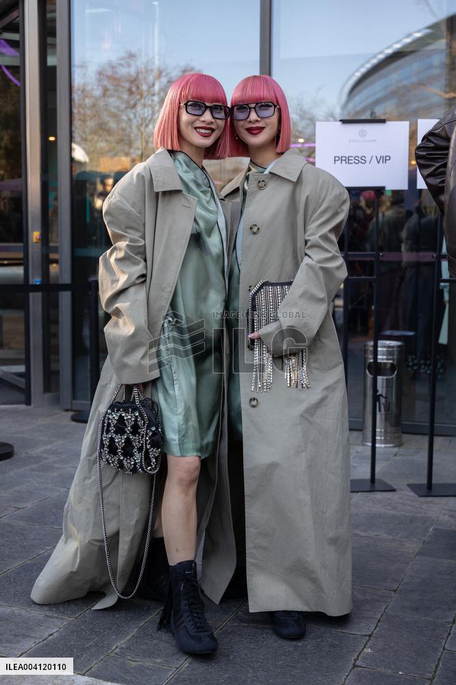 PFW - Stella McCartney PAP - Arrivals NB