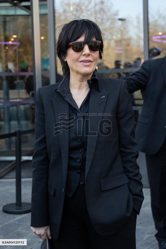 PFW - Stella McCartney PAP - Arrivals NB