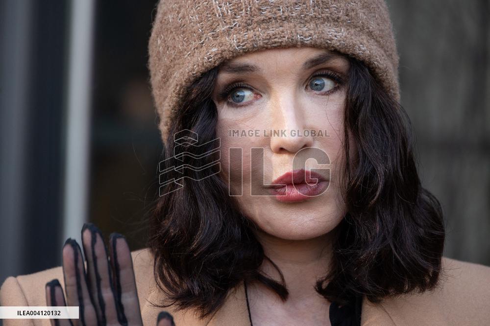 PFW - Stella McCartney PAP - Arrivals NB