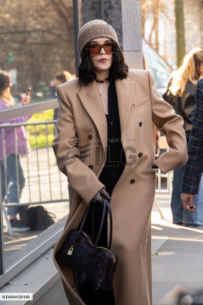 PFW - Stella McCartney PAP - Arrivals NB