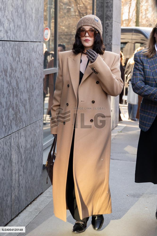 PFW - Stella McCartney PAP - Arrivals NB