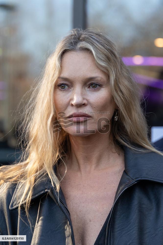 PFW - Stella McCartney PAP - Arrivals NB