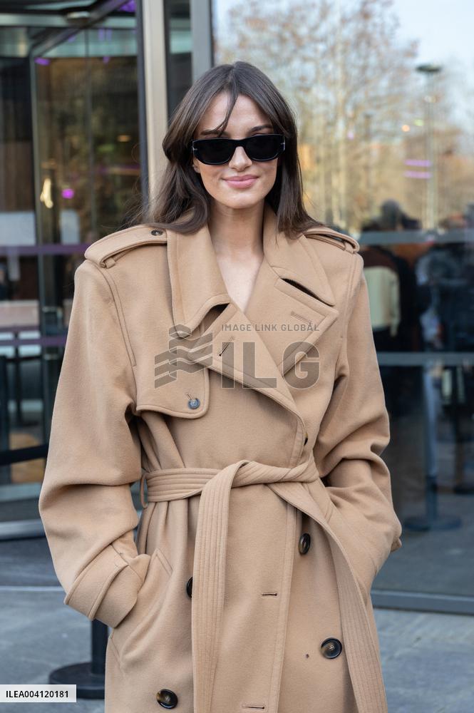 PFW - Stella McCartney PAP - Arrivals NB