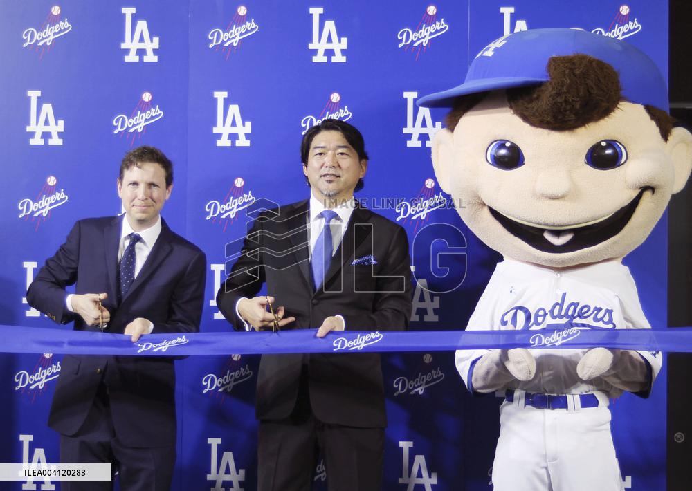 Baseball: Dodgers exhibition in Tokyo