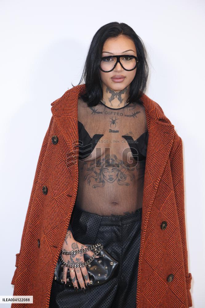PFW - Stella McCartney Photocall