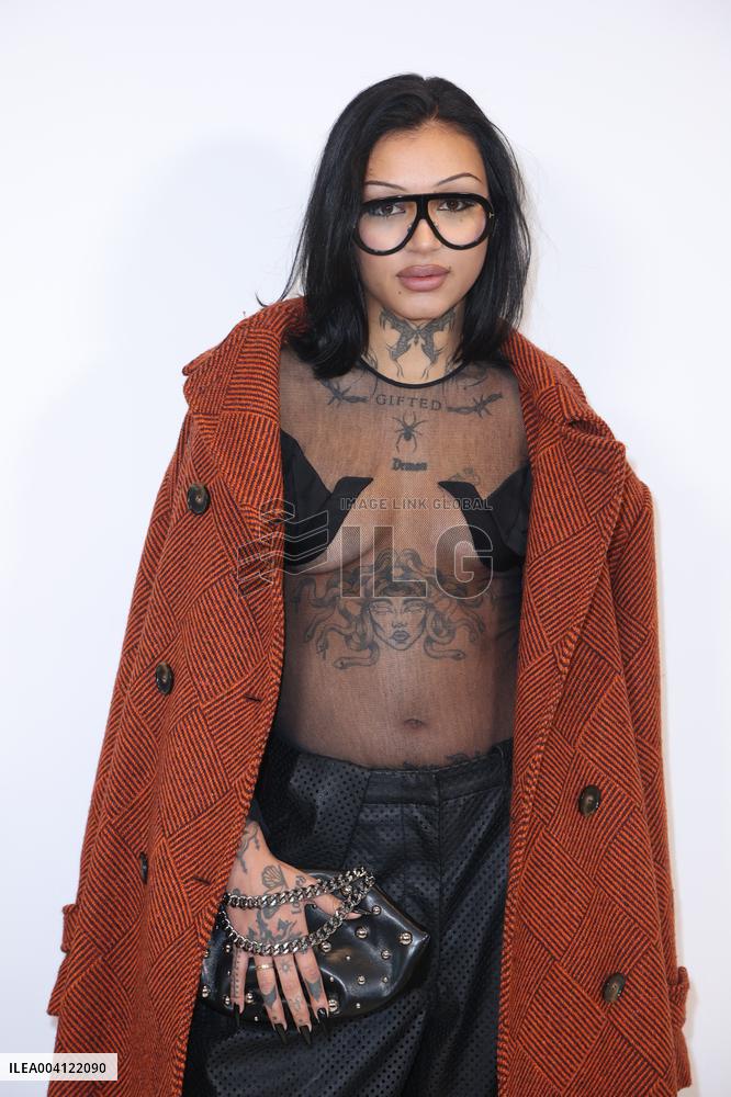 PFW - Stella McCartney Photocall