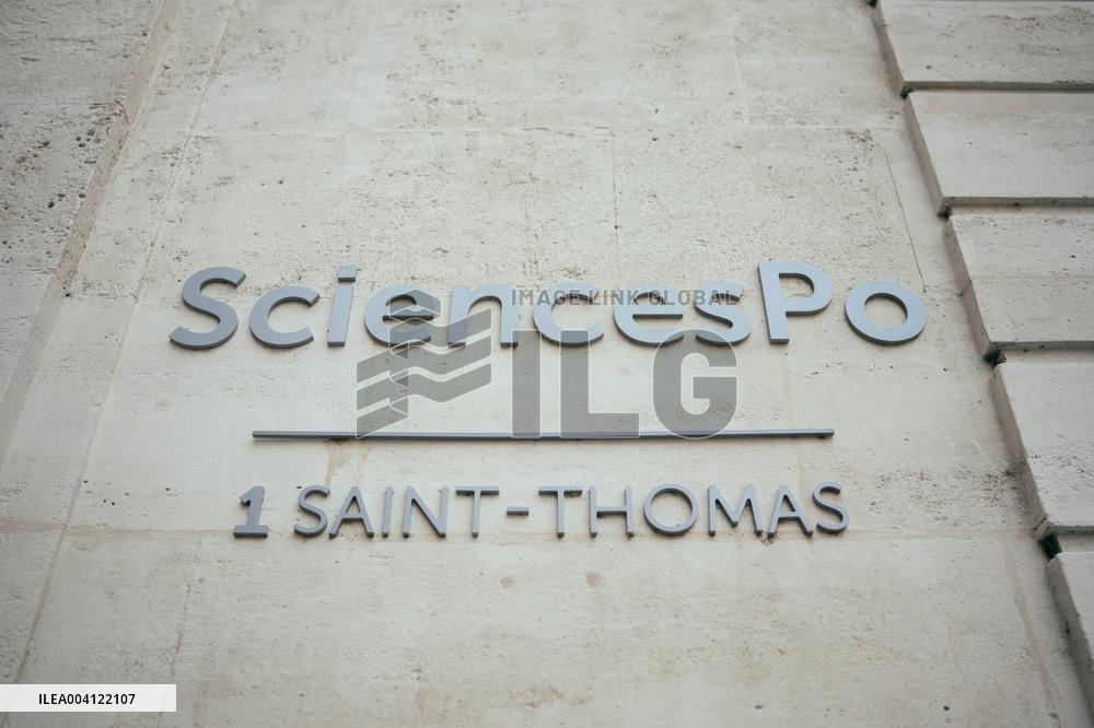 Protest by Sciences Po maintenance agents - Paris AJ