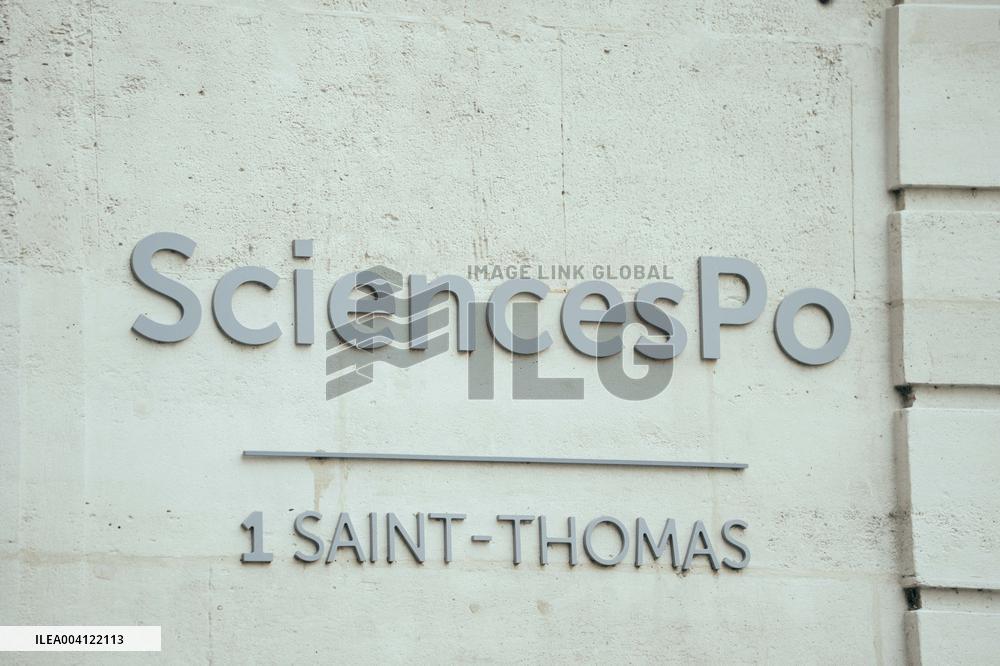 Protest by Sciences Po maintenance agents - Paris AJ