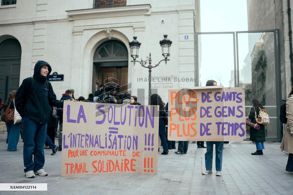 Protest by Sciences Po maintenance agents - Paris AJ