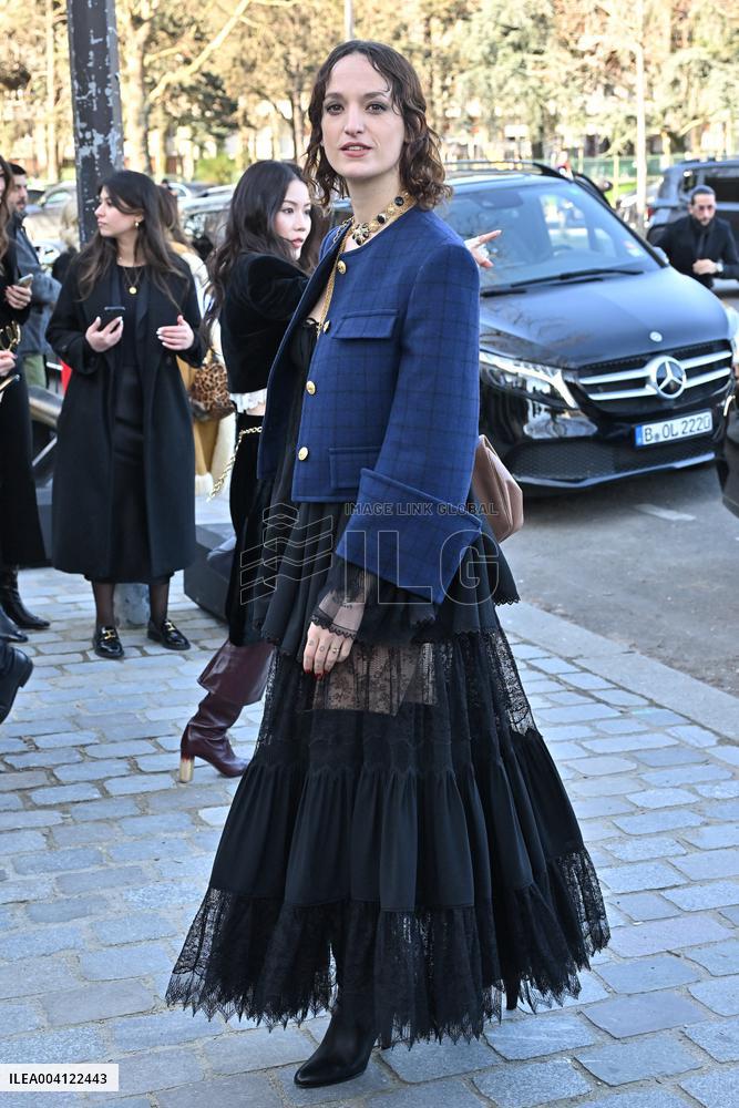 PFW Chloe Outside Arrivals