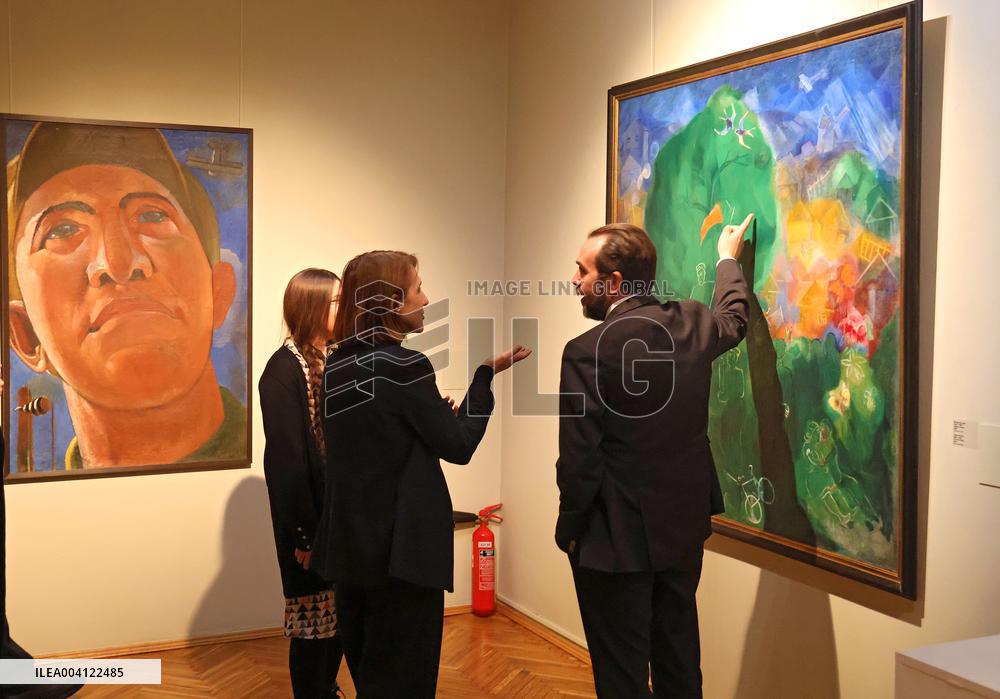 Polands Culture Minister visits Ukraines National Art Museum in Kyiv