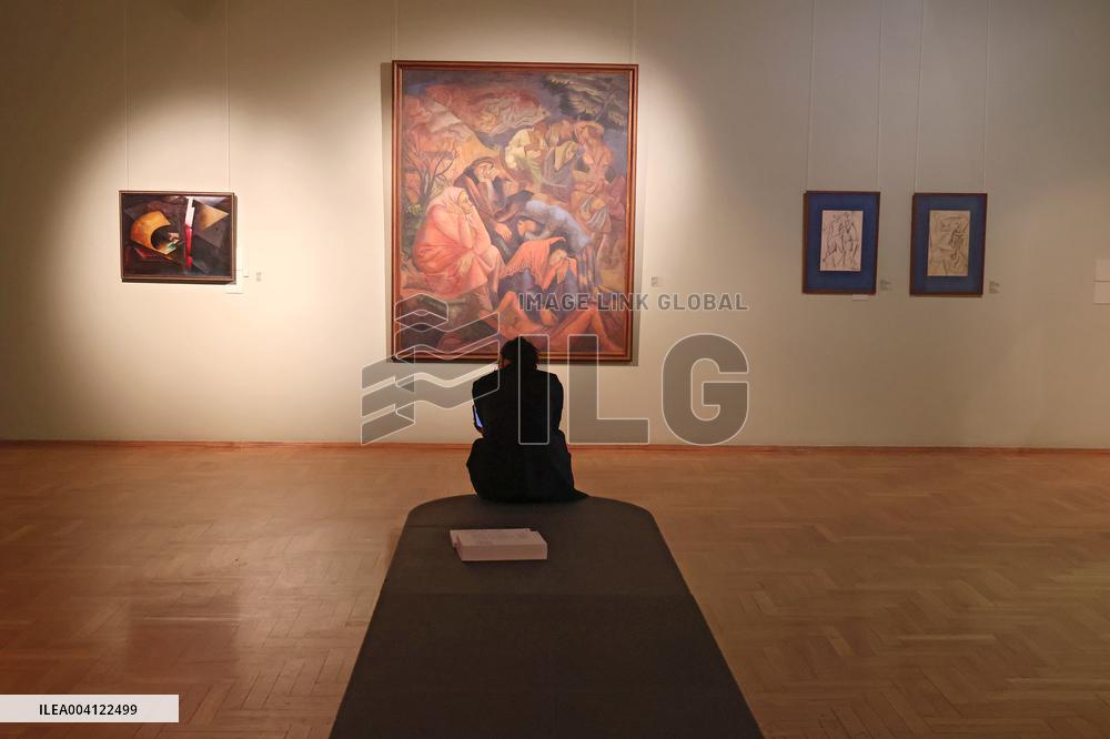 Polands Culture Minister visits Ukraines National Art Museum in Kyiv