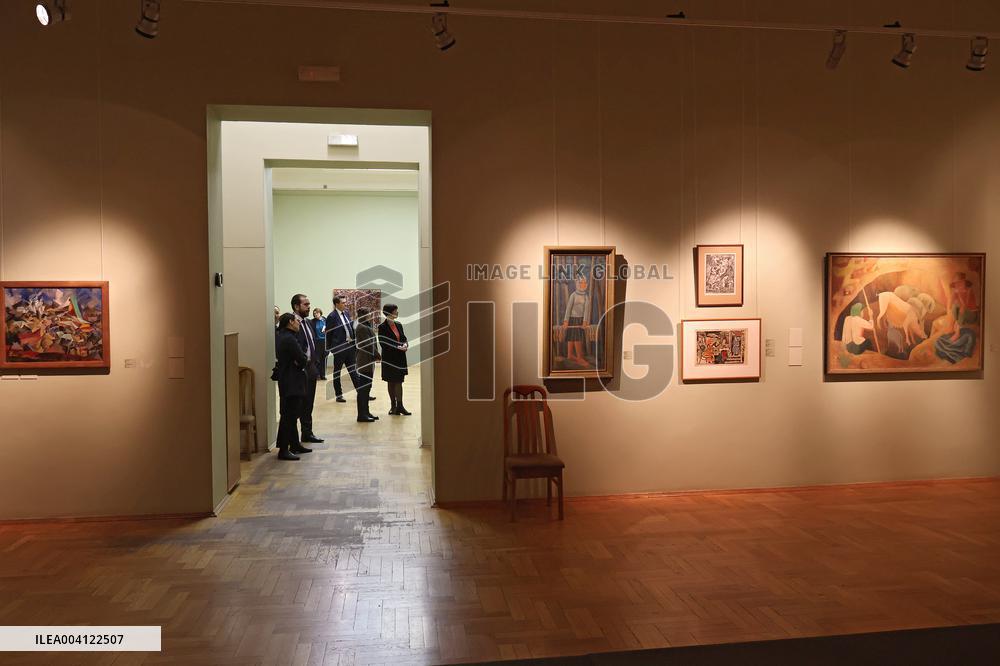 Polands Culture Minister visits Ukraines National Art Museum in Kyiv