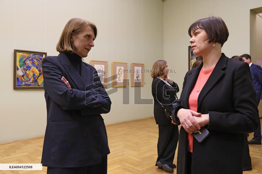 Polands Culture Minister visits Ukraines National Art Museum in Kyiv