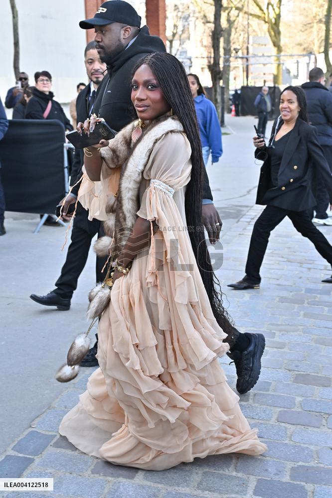 PFW Chloe Outside Arrivals
