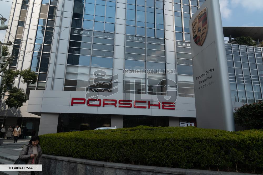 Porsche Centre in Shanghai