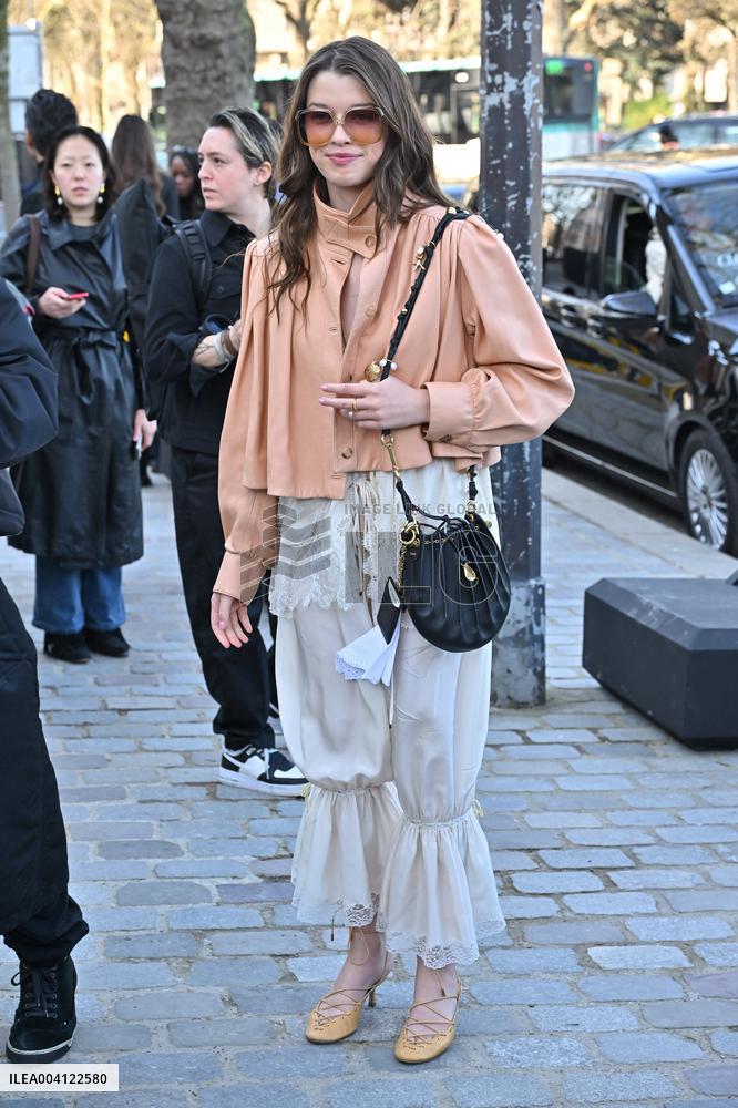 PFW Chloe Outside Arrivals